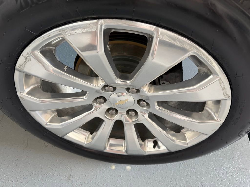 Used 2022 Chevrolet Silverado 1500 High Country w/ Technology Package image 11