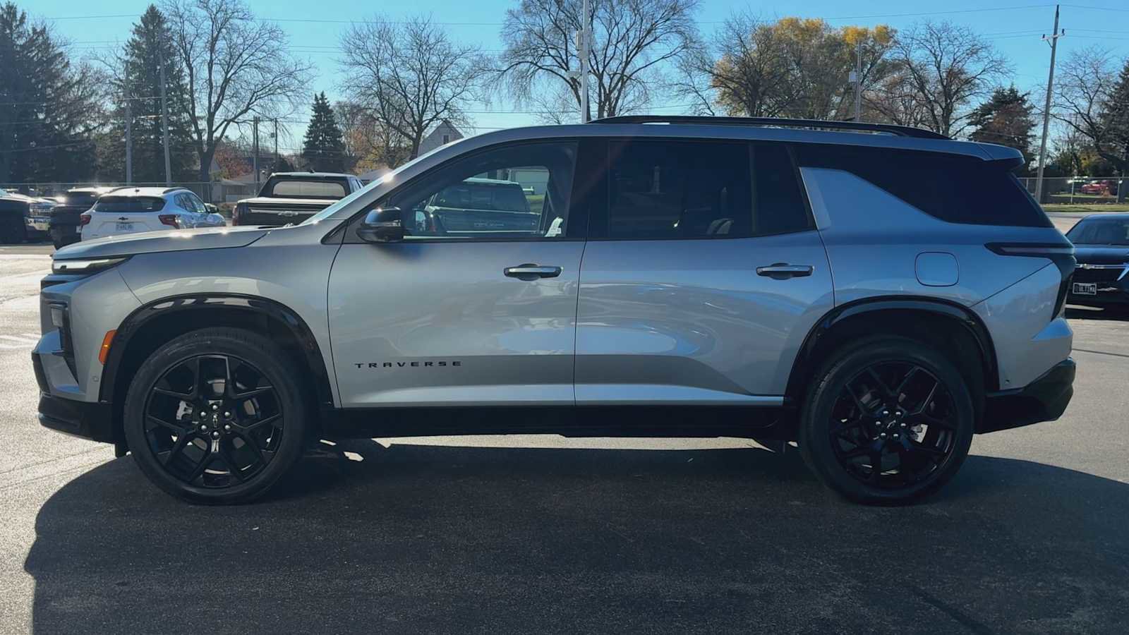 Certified 2025 Chevrolet Traverse RS image 5