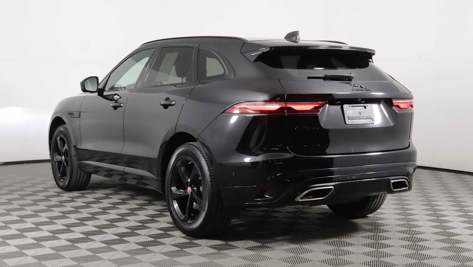 Used 2021 Jaguar F-PACE S AWD/4WD image 3