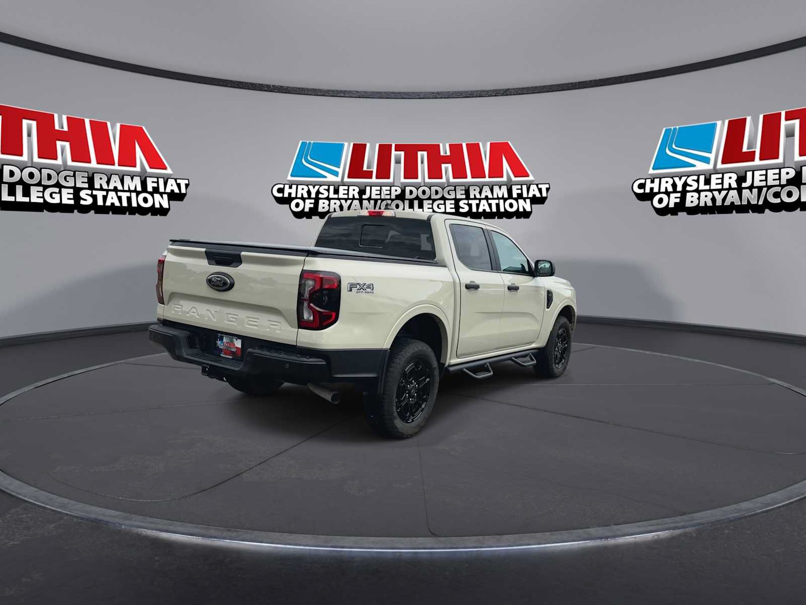 Used 2025 Ford Ranger XLT w/ FX4 Off-Road Package AWD/4WD image 8