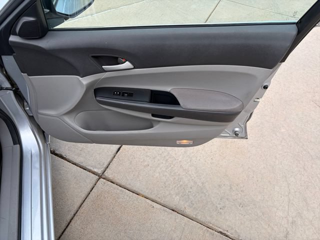 Used 2010 Honda Accord LX image 23