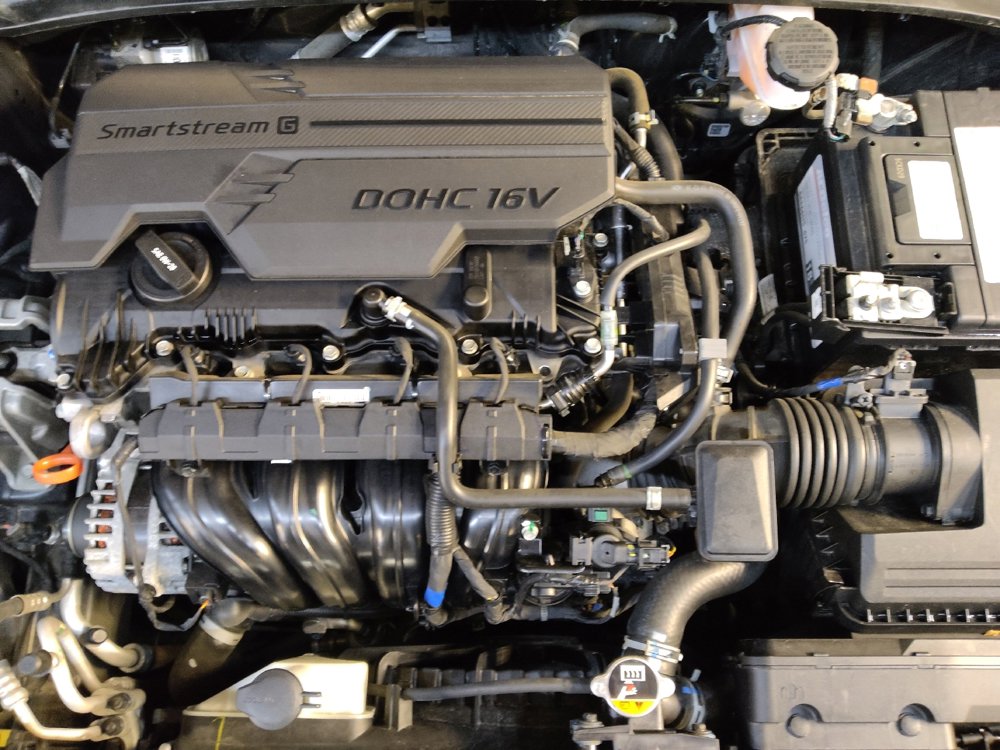 Used 2022 Hyundai Elantra SEL image 30