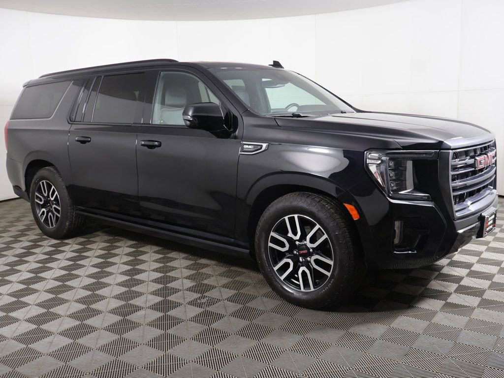Used 2023 GMC Yukon XL AT4 w/ AT4 Premium Plus Package AWD/4WD image 21