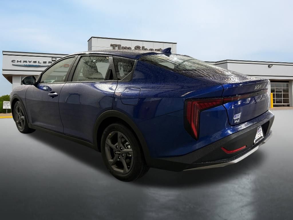 Used 2025 Kia K4 LXS FWD image 3