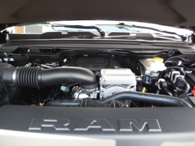 New 2026 RAM 1500 Express AWD/4WD image 8