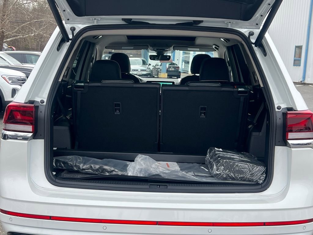 New 2026 Volkswagen Atlas SEL Premium R-Line image 17