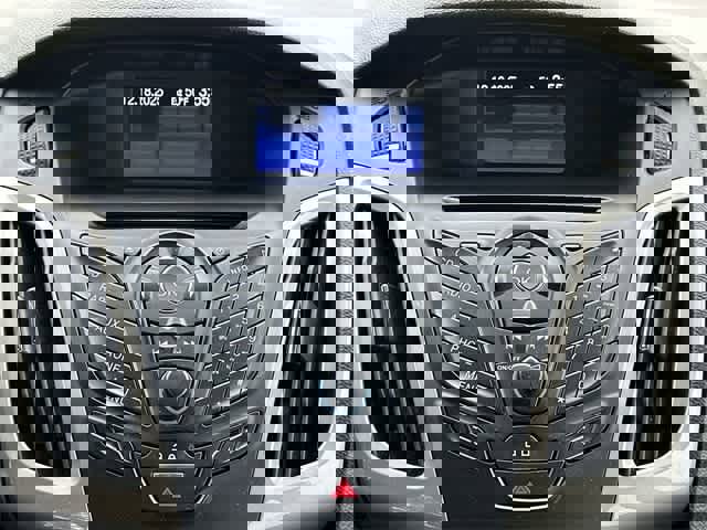 Used 2012 Ford Focus SEL w/ SEL/Titanium Winter Pkg image 9