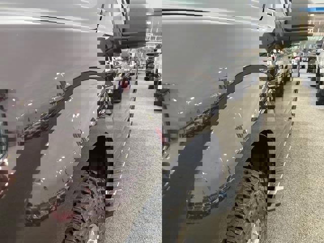 Used 2018 Ford F150 XLT w/ Equipment Group 302A Luxury image 5