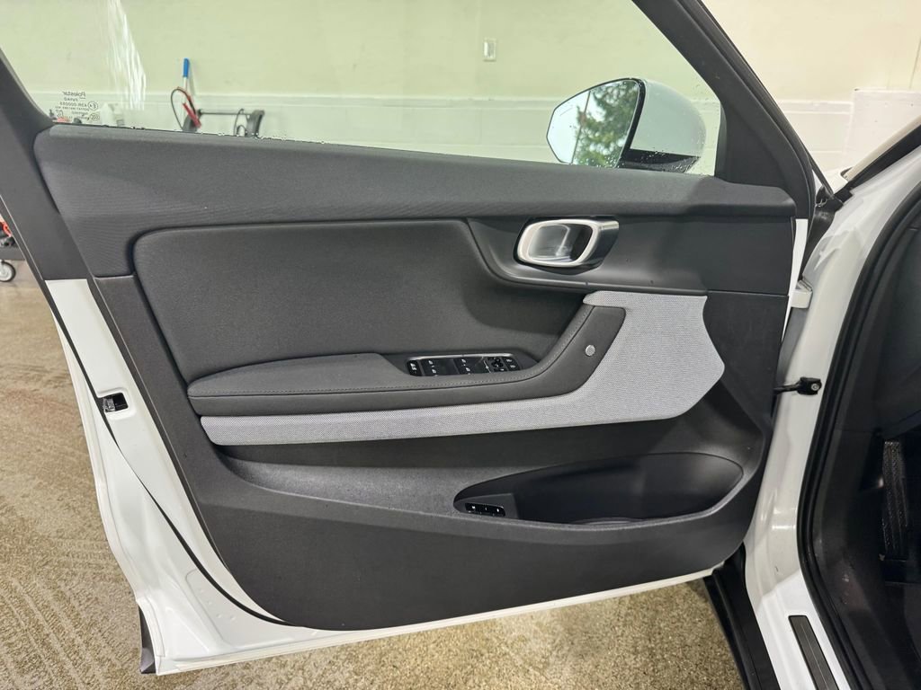 Used 2022 Polestar Polestar 2 w/ Plus Package image 20