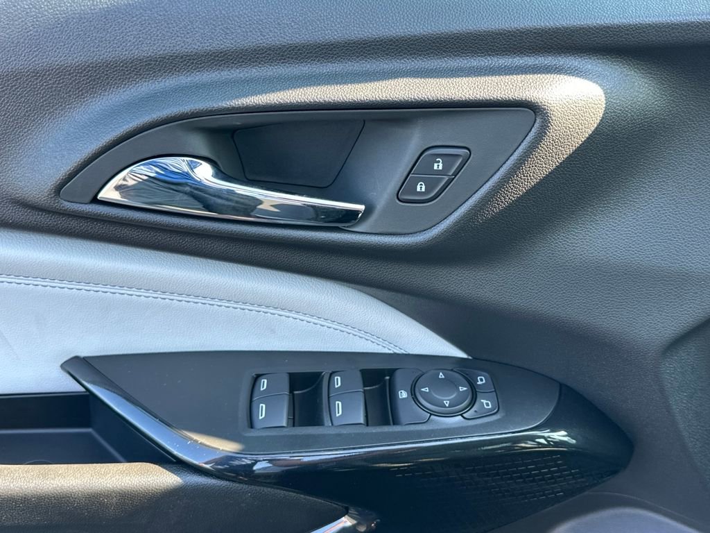 New 2025 Chevrolet Trax LT w/ Driver Confidence Package image 14