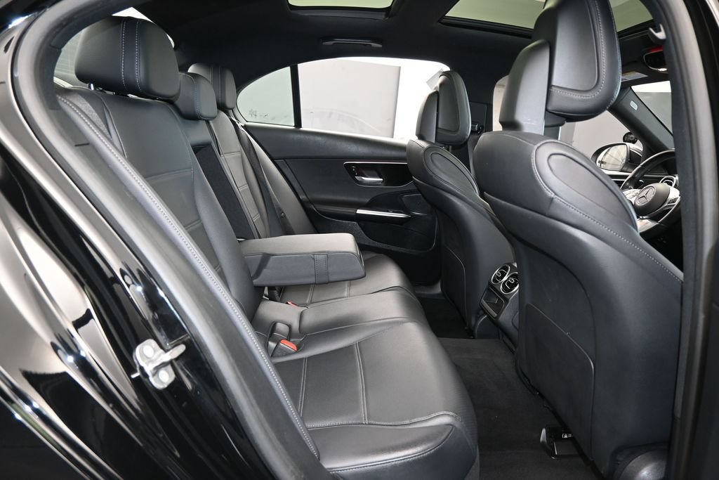 Used 2025 Mercedes-Benz C 300 Sedan image 43