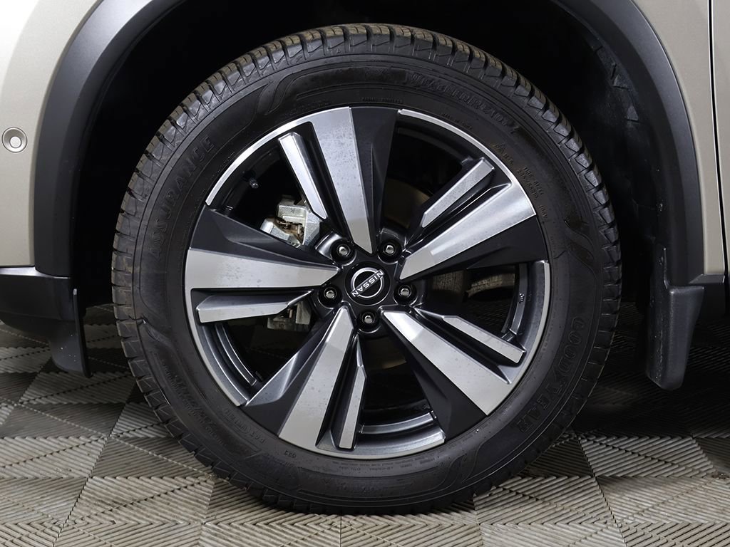 Used 2023 Nissan Rogue Platinum w/ Platinum Premium Package AWD/4WD image 25