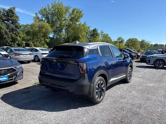 Used 2025 Nissan Kicks SV w/ SV Premium Package AWD/4WD image 5
