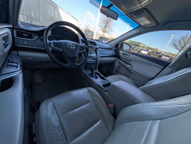 Used 2017 Toyota Camry XLE FWD image 5