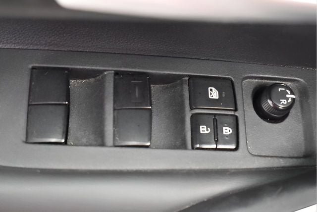 Used 2020 Toyota Corolla SE w/ Carpet Mat Package (TMS) FWD image 21