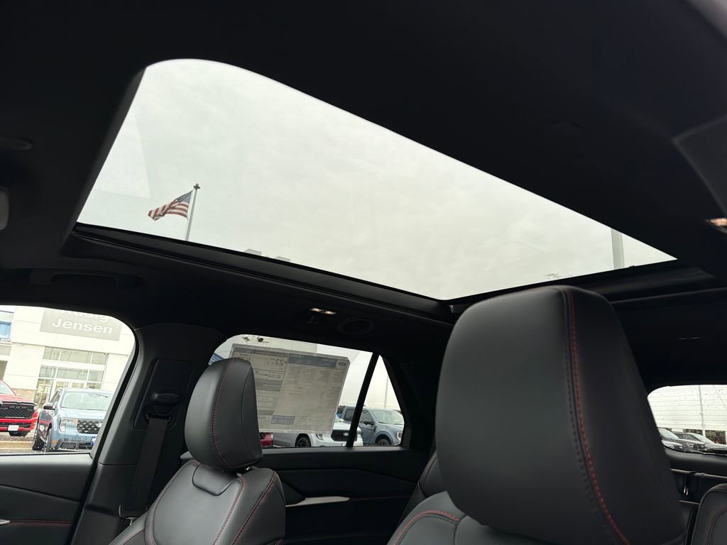 New 2026 Ford Explorer ST-Line image 21