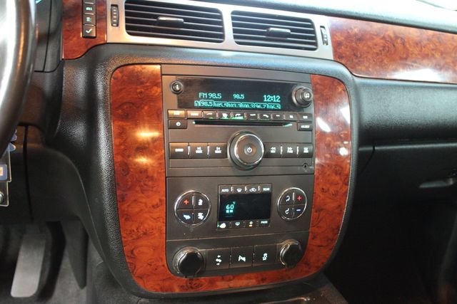 Used 2012 Chevrolet Tahoe LT AWD/4WD image 18