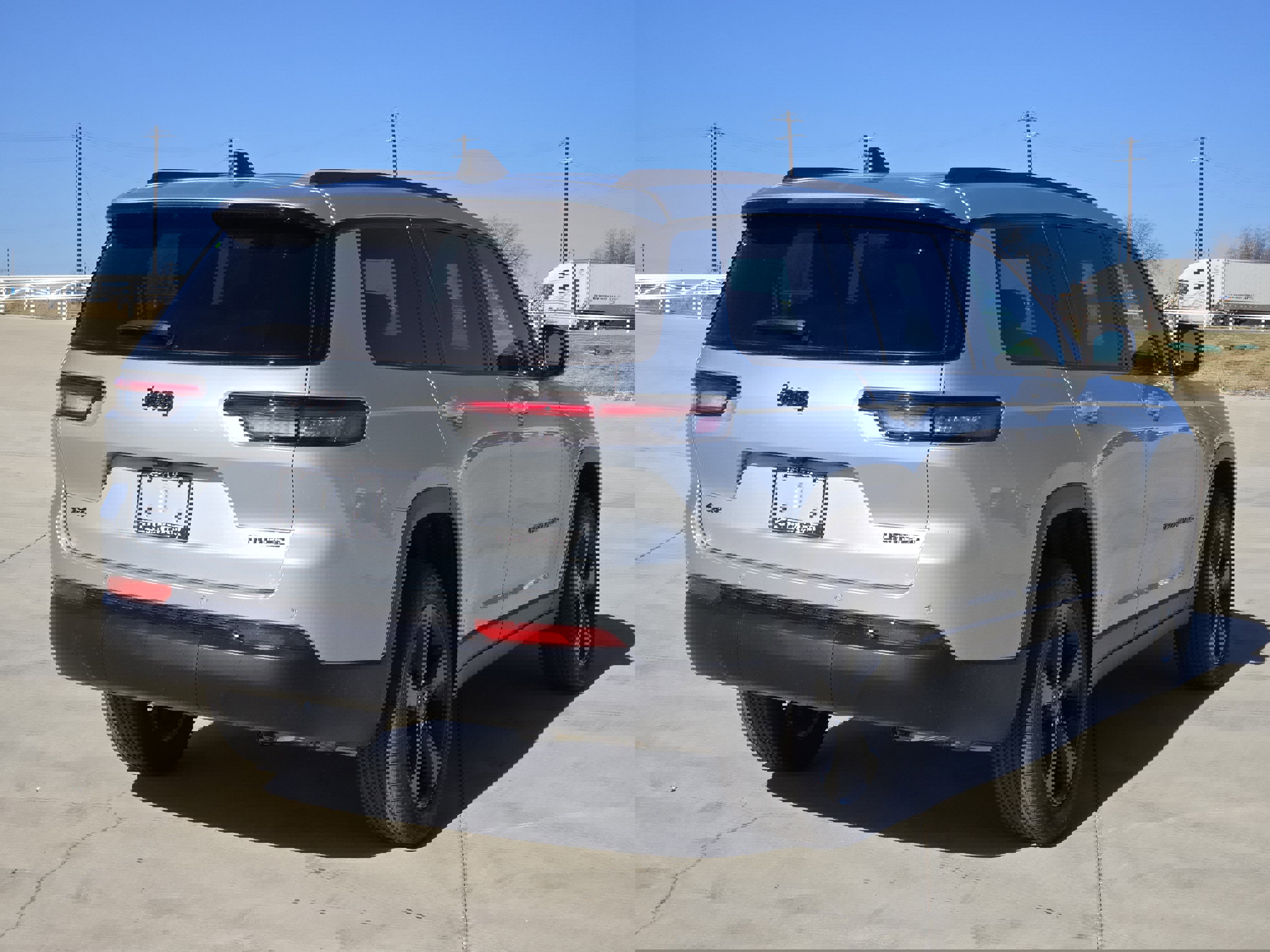 New 2025 Jeep Grand Cherokee L Limited w/ Black Appearance Package image 5