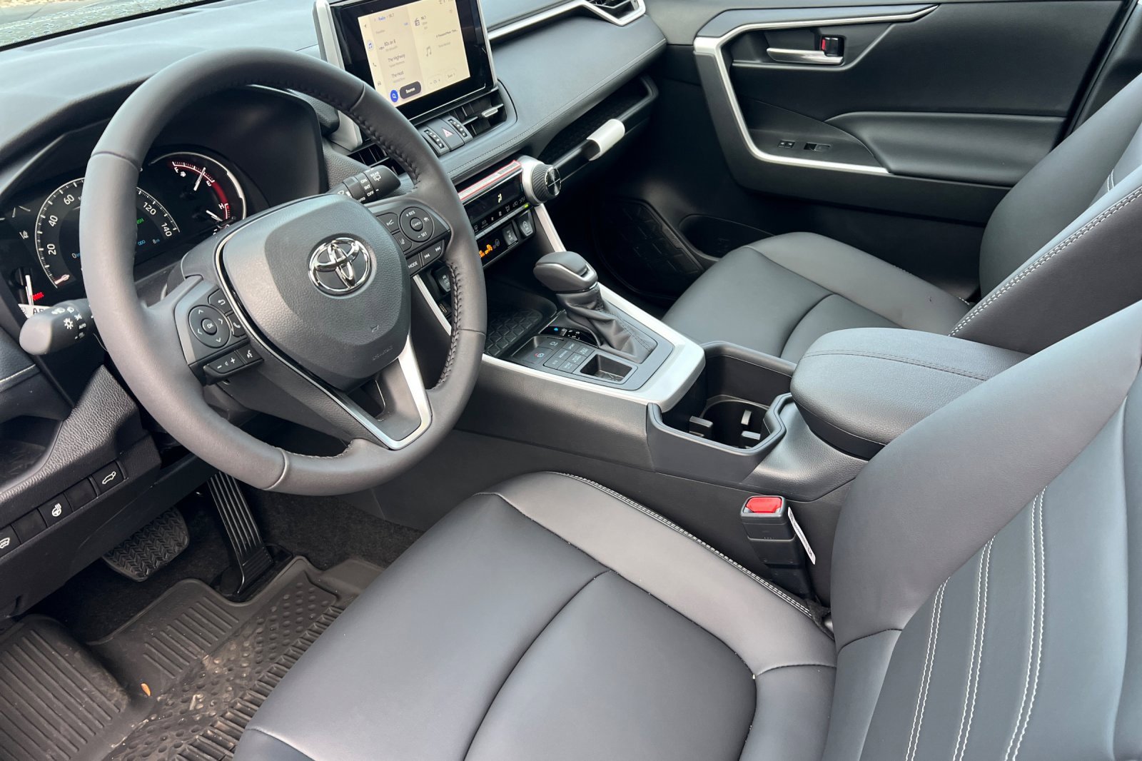 New 2025 Toyota RAV4 XLE Premium w/ Weather Package image 7