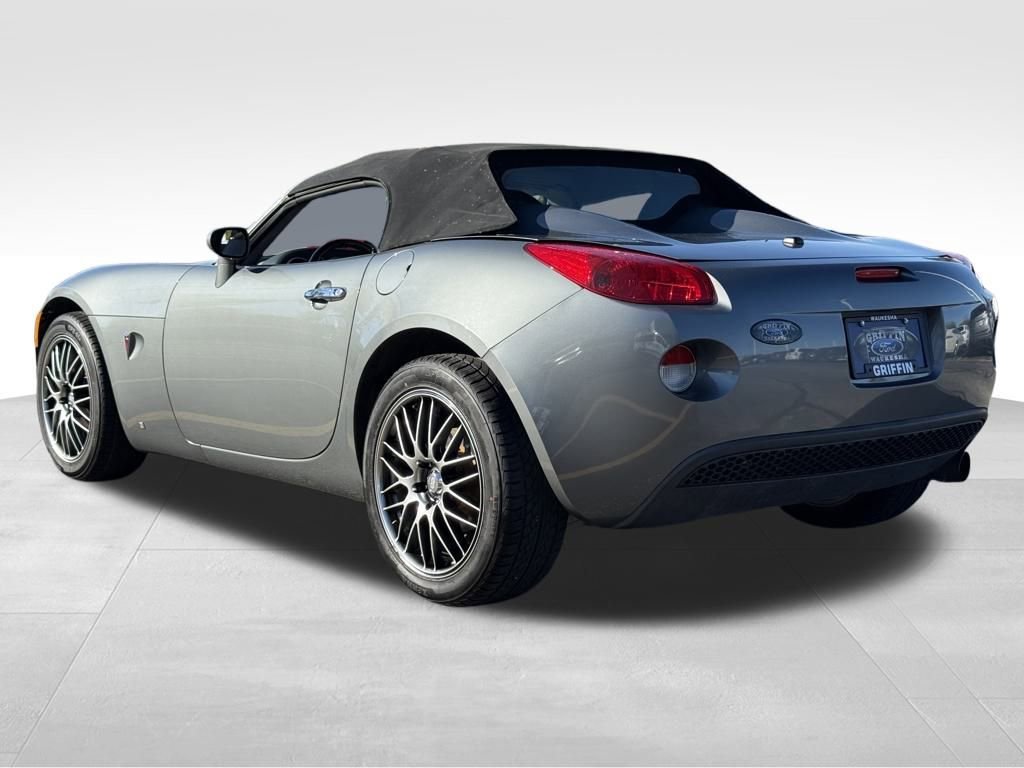 Used 2007 Pontiac Solstice Convertible w/ Premium Package image 6