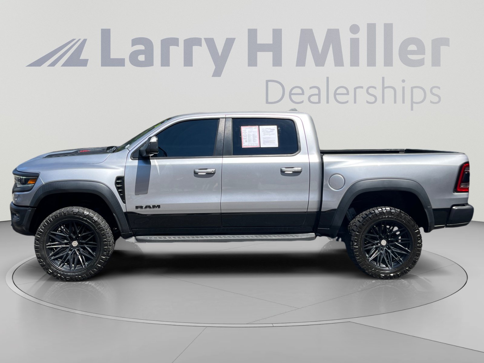 Used 2021 RAM 1500 TRX w/ TRX Level 1 Equipment Group AWD/4WD image 2