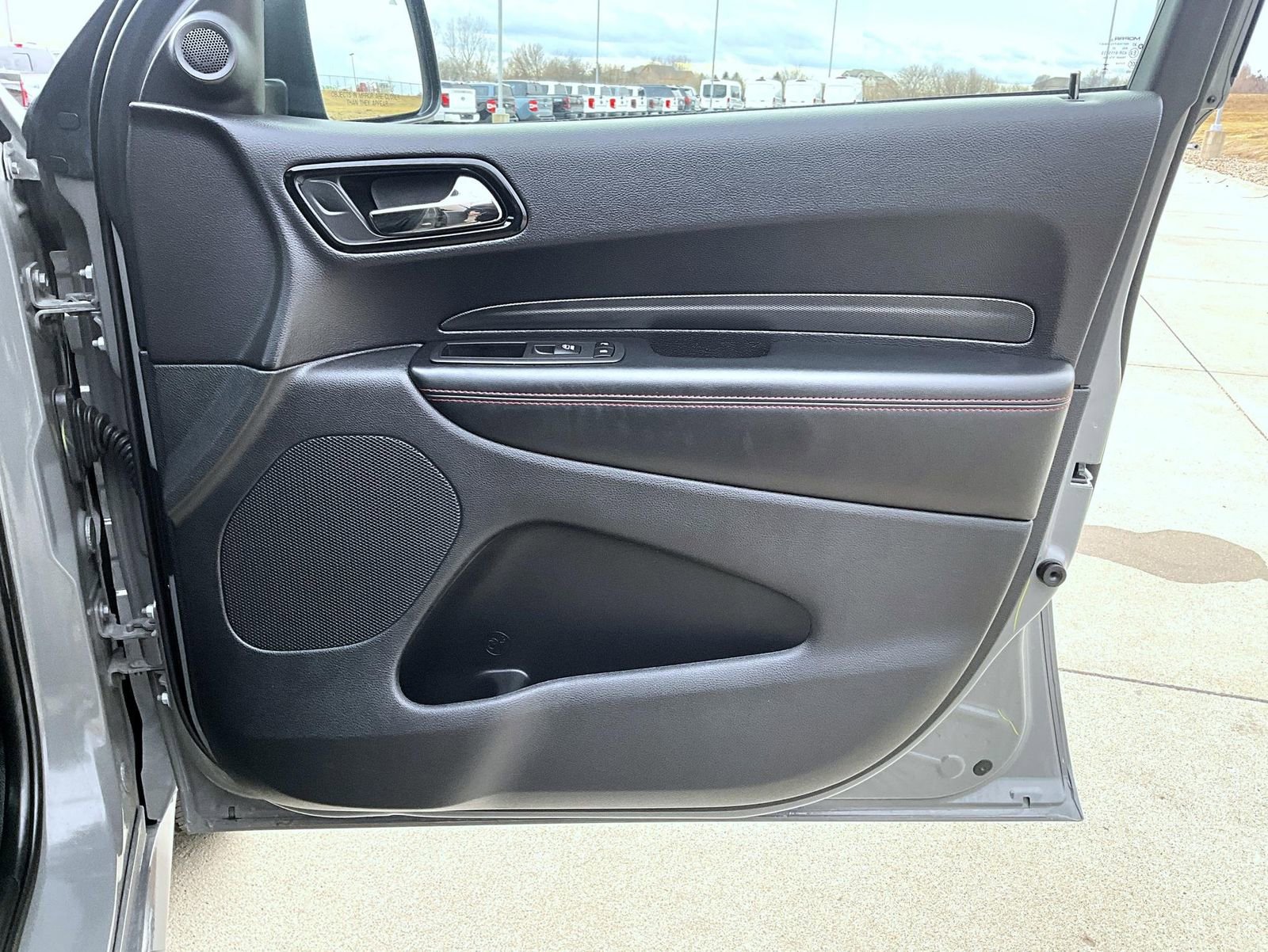 Used 2025 Dodge Durango GT image 17