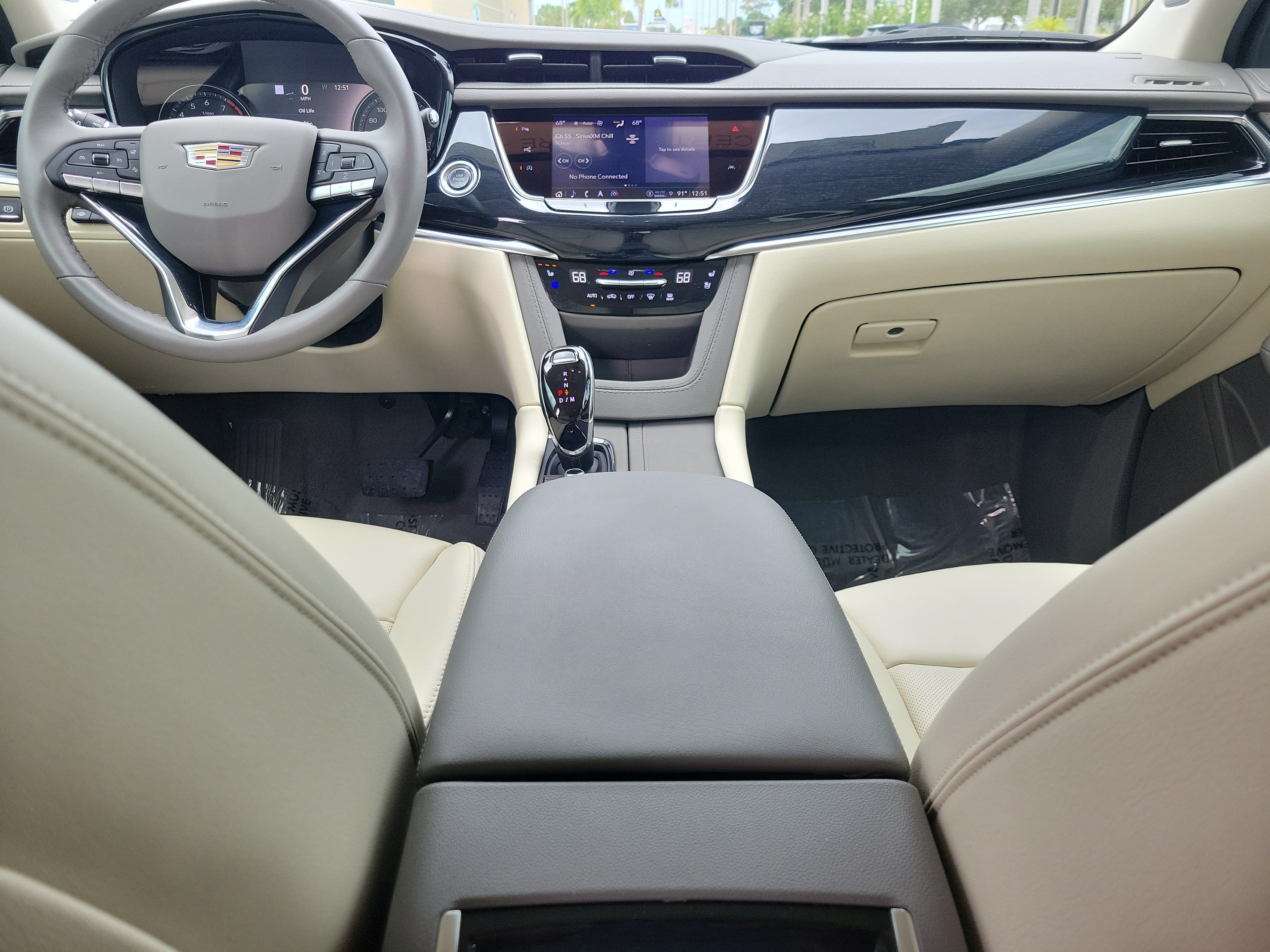 Certified 2024 Cadillac XT6 Premium Luxury w/ Technology Package FWD image 14