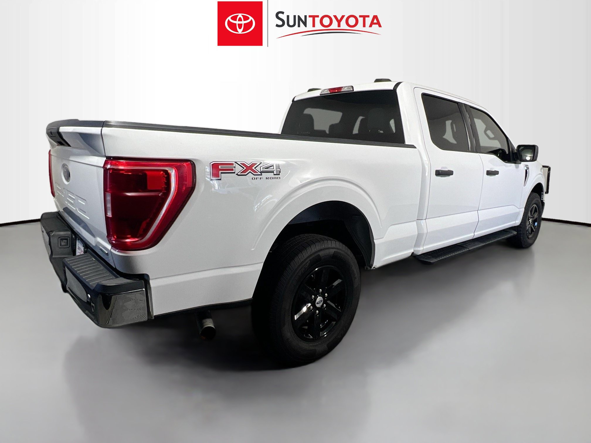Used 2022 Ford F150 XLT w/ Equipment Group 301A Mid AWD/4WD image 9