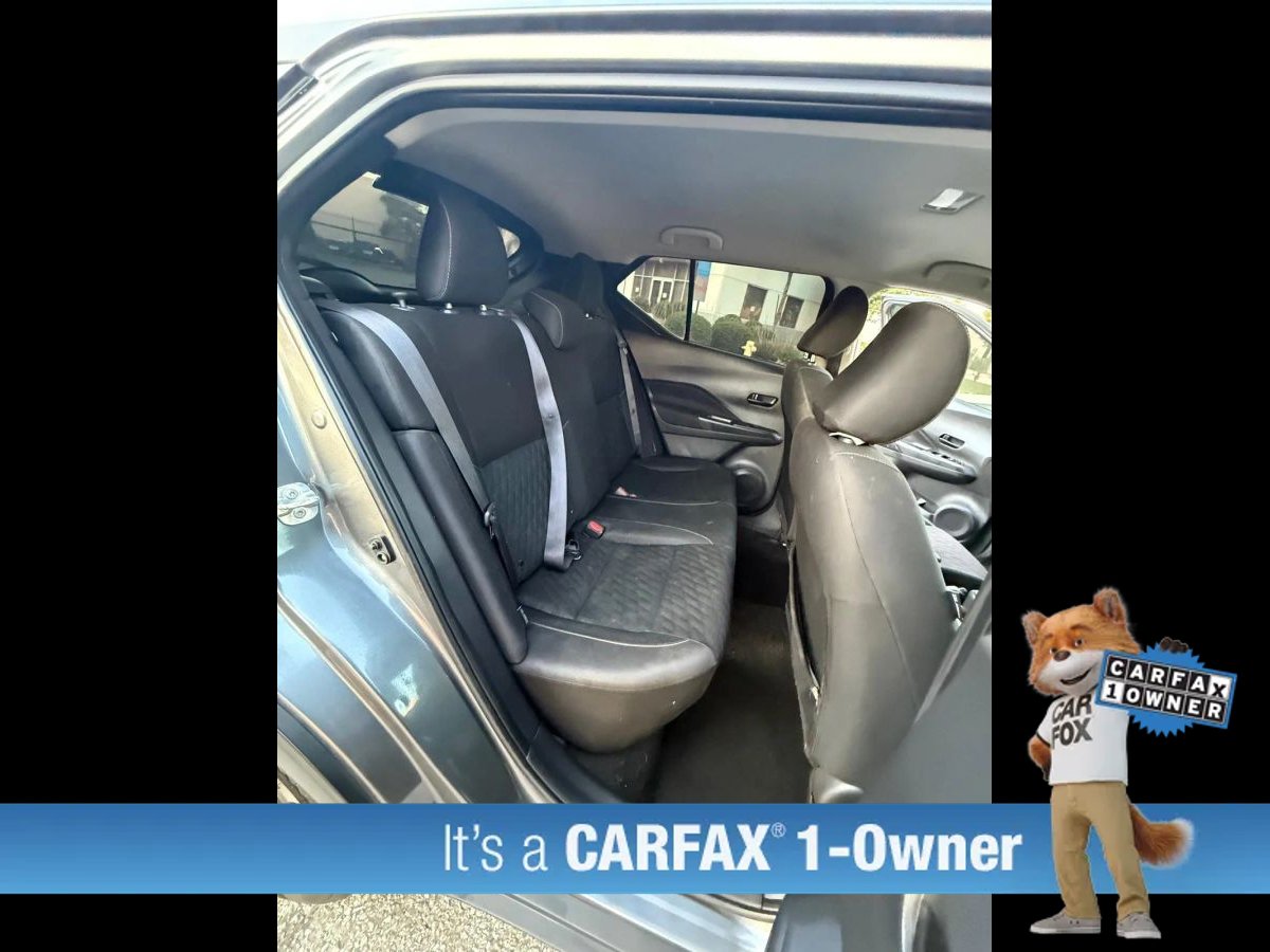 Used 2022 Nissan Kicks S FWD image 17