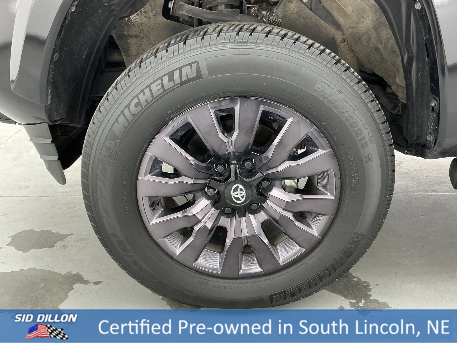 Used 2021 Toyota Tacoma Limited w/ Nightshade Package image 18