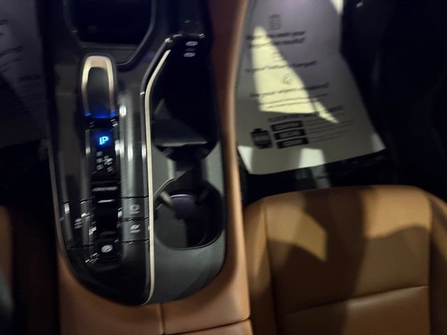 Used 2025 Toyota Crown Signia AWD/4WD image 22