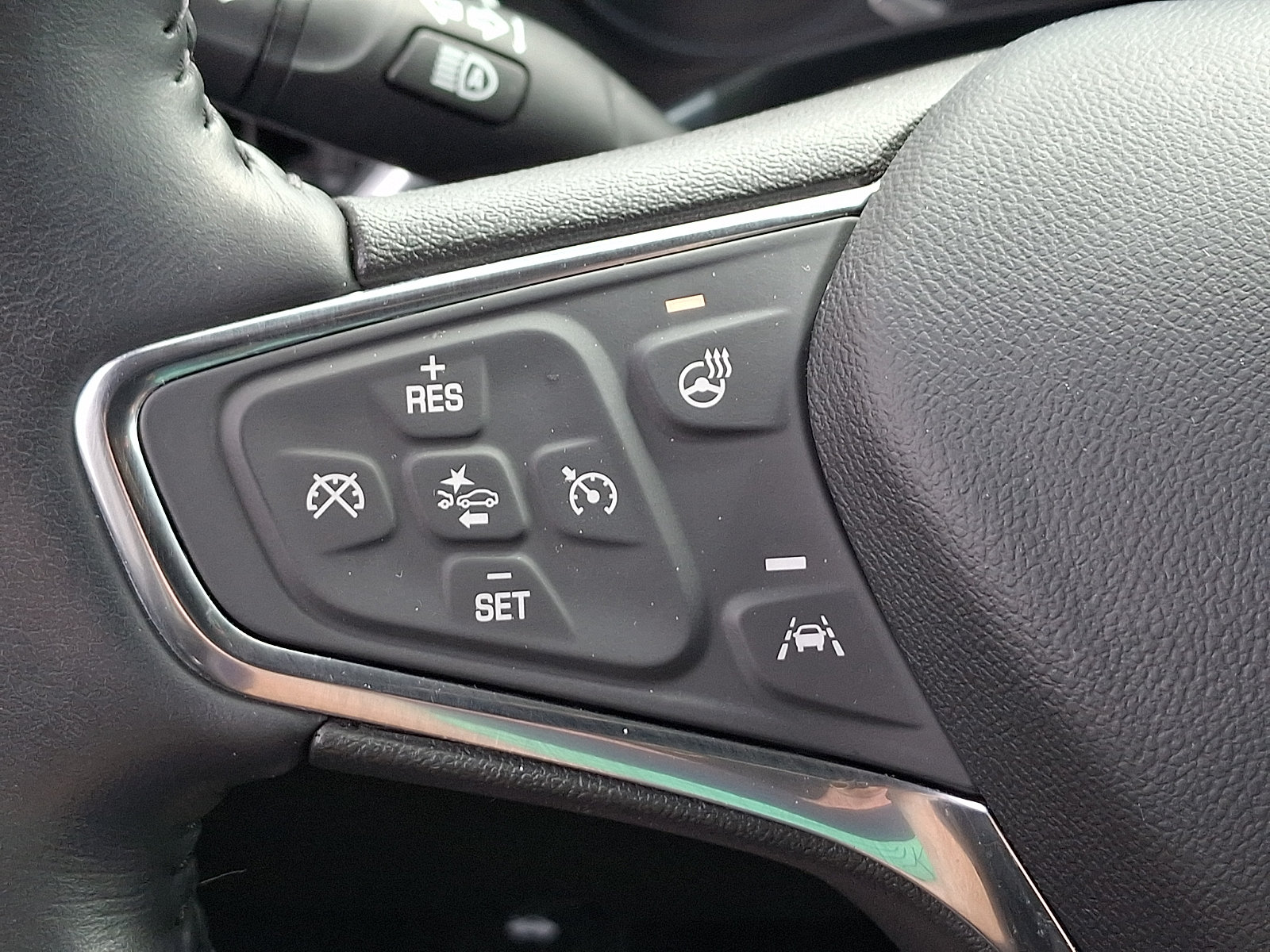 Used 2021 Chevrolet Equinox Premier AWD/4WD image 22