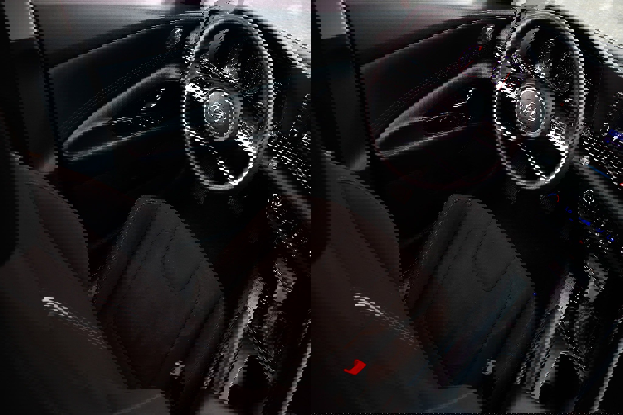 Used 2023 Hyundai Elantra SEL image 25