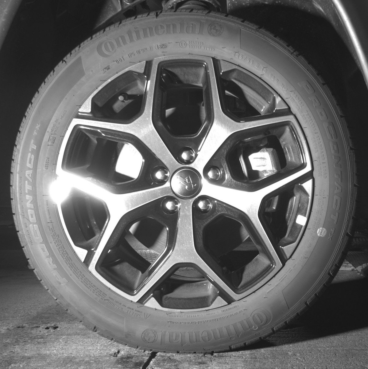 Used 2025 Jeep Compass Limited image 13