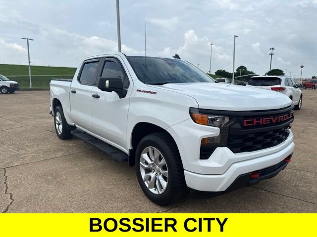 Certified 2022 Chevrolet Silverado 1500 Custom RWD image 3