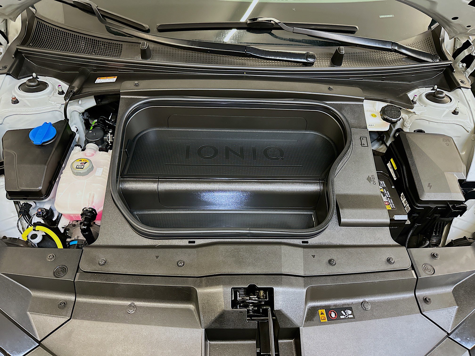 Used 2024 Hyundai Ioniq 6 SE image 35