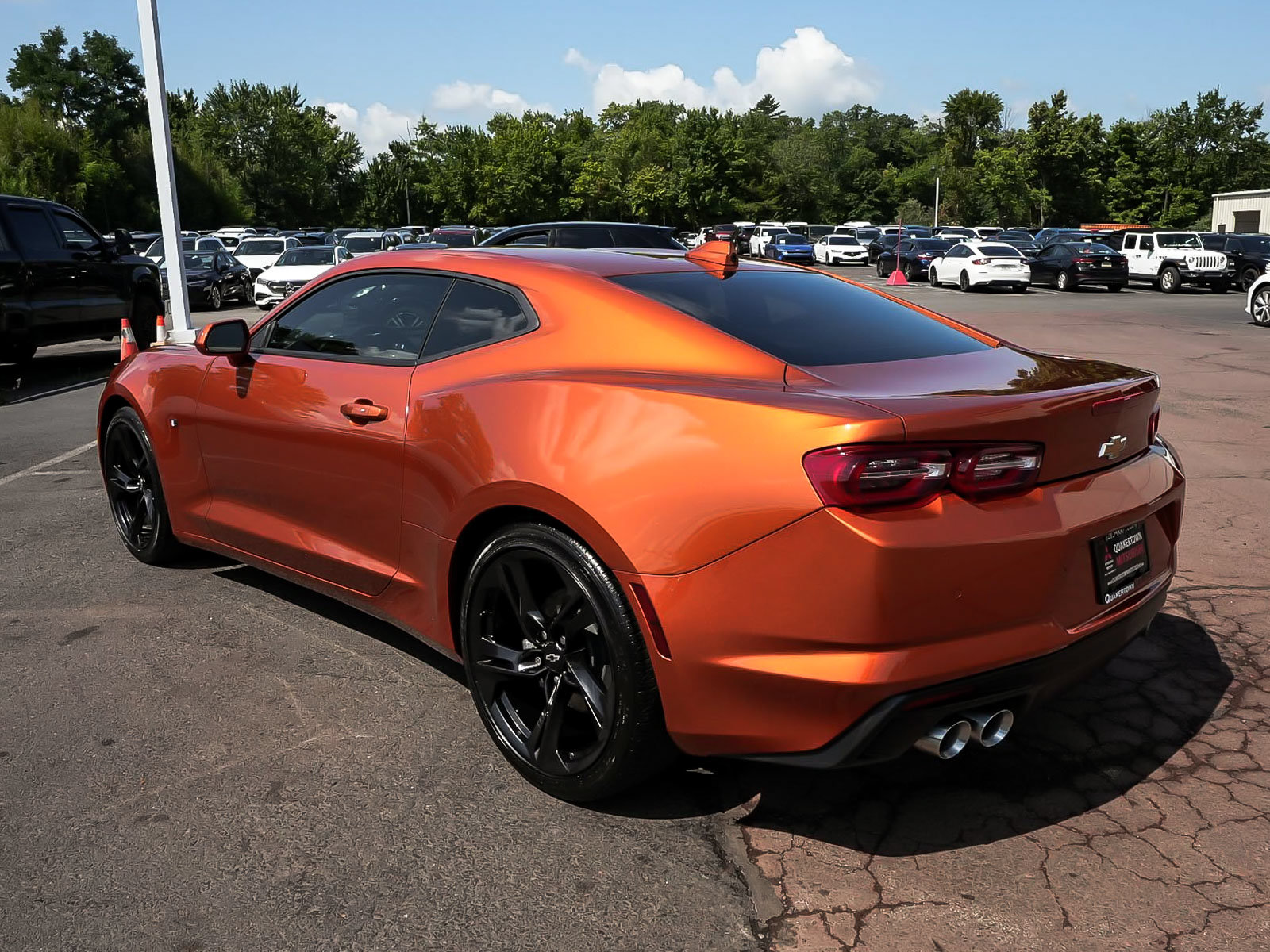 Used 2024 Chevrolet Camaro LT RWD image 4
