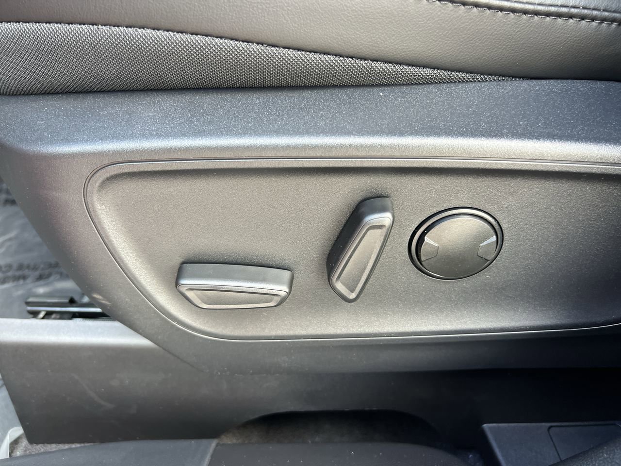 New 2026 Ford Escape ST-Line w/ Tech Pack #1 image 19