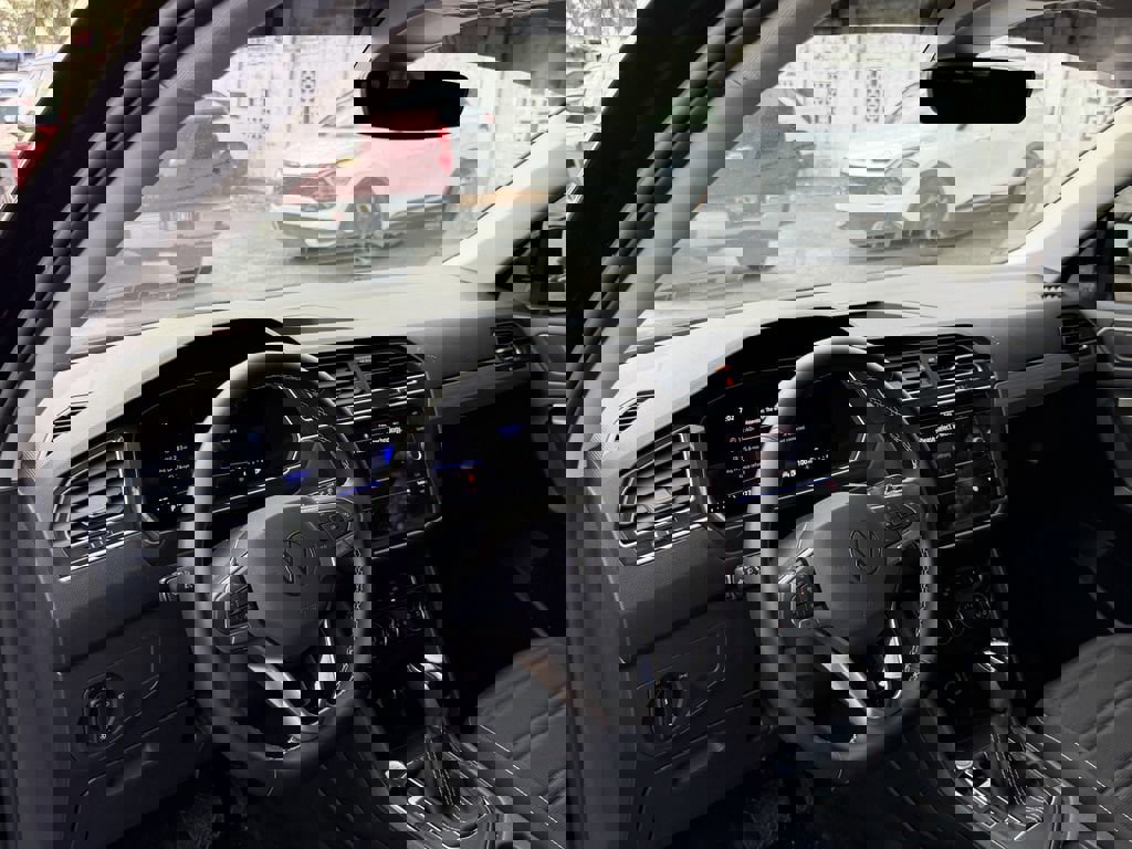 Used 2024 Volkswagen Tiguan S image 19