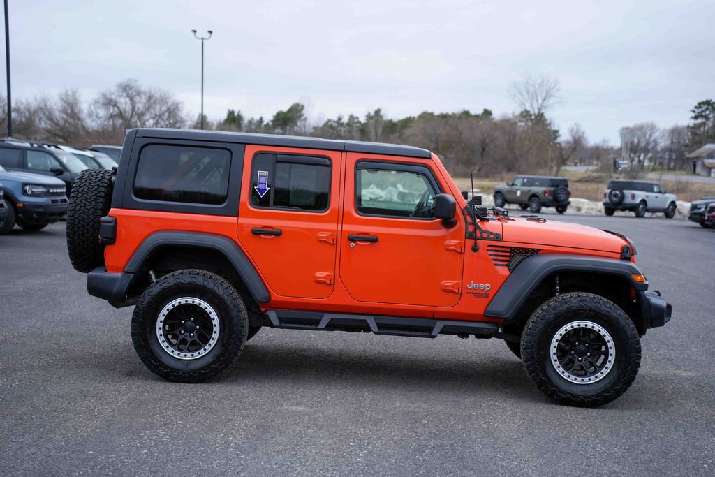 Used 2018 Jeep Wrangler Unlimited Sport image 4