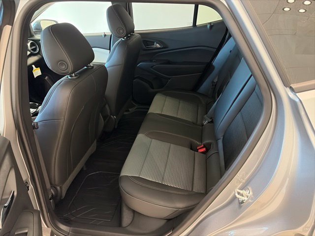 New 2026 Chevrolet Trax LT w/ Driver Confidence Package FWD image 11