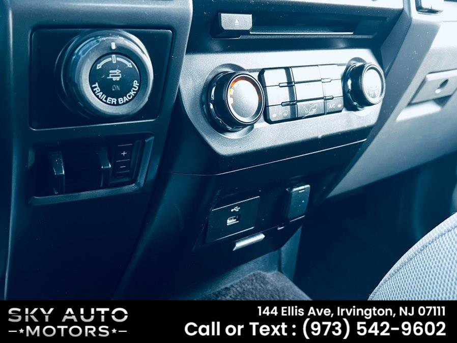 Used 2017 Ford F150 XLT w/ Equipment Group 301A Mid AWD/4WD image 21