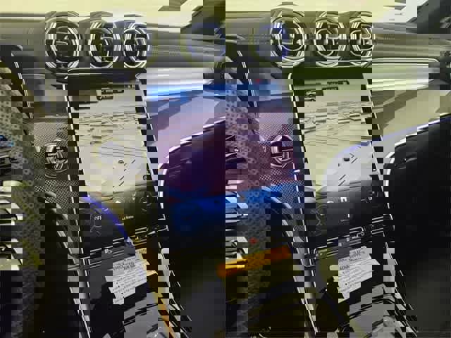 Certified 2025 Mercedes-Benz GLC 300 4MATIC image 30