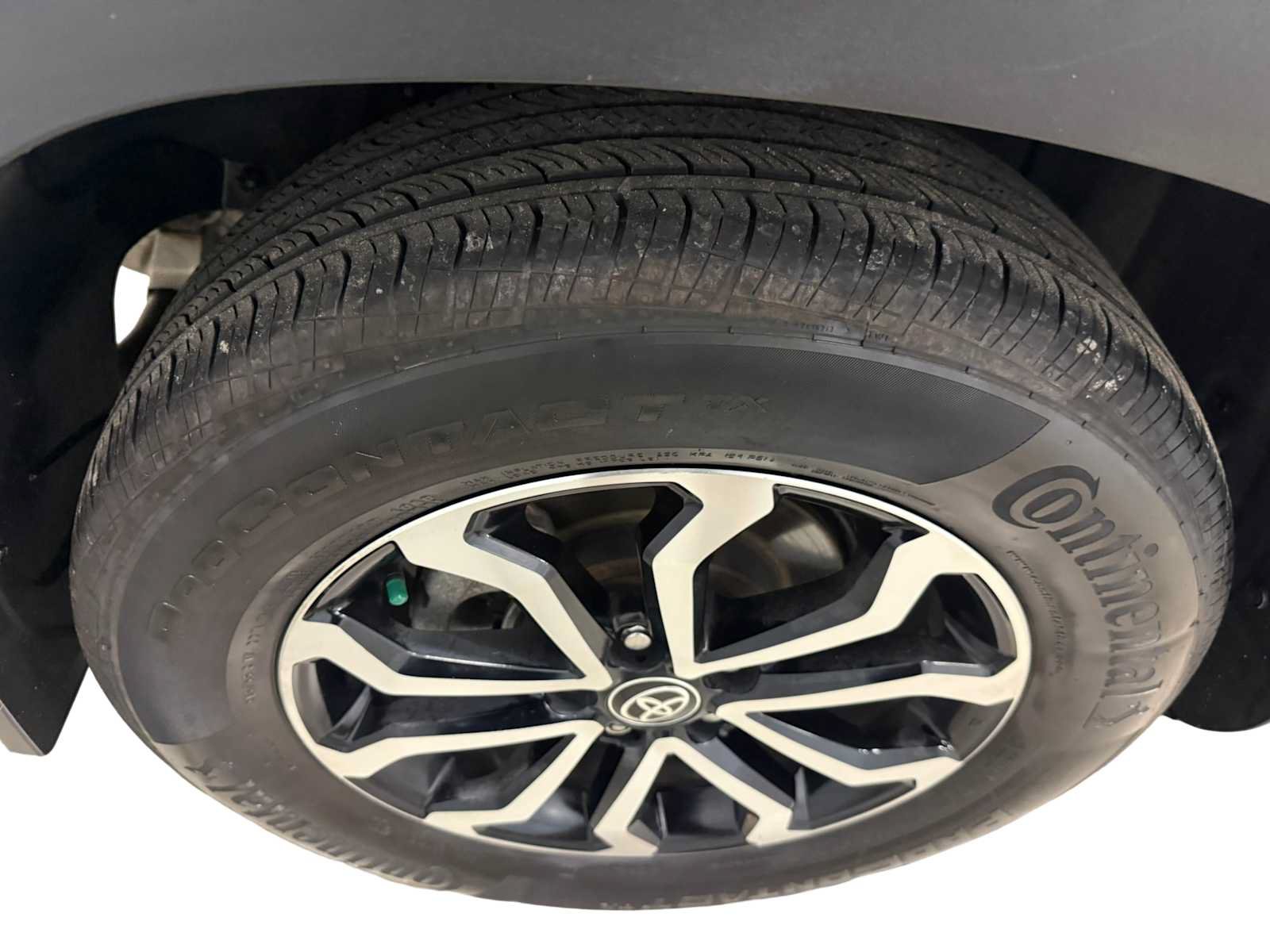 Used 2024 Toyota Corolla Cross AWD Hybrid image 13