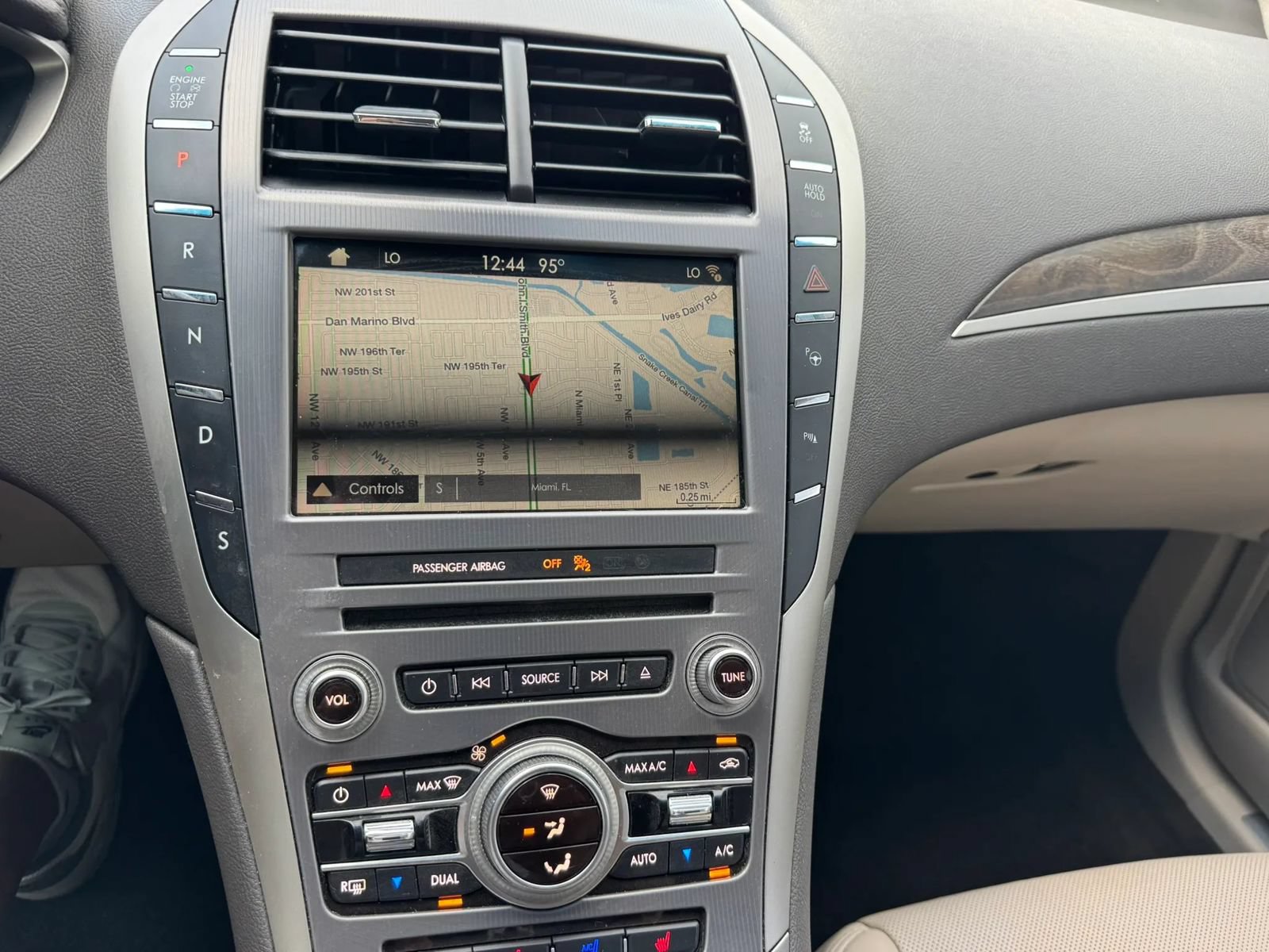Used 2018 Lincoln MKZ Reserve w/ Technology Package FWD image 23