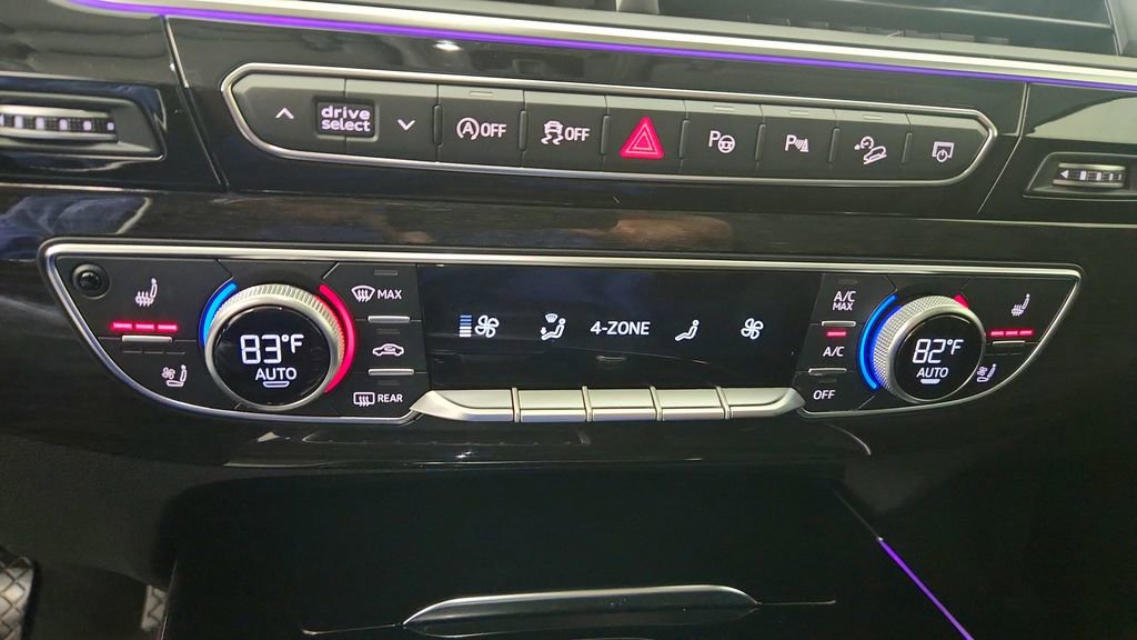 Used 2019 Audi Q7 3.0T Prestige w/ Prestige Package AWD/4WD image 23