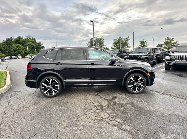 Used 2023 Volkswagen Tiguan SEL R-Line AWD/4WD image 14