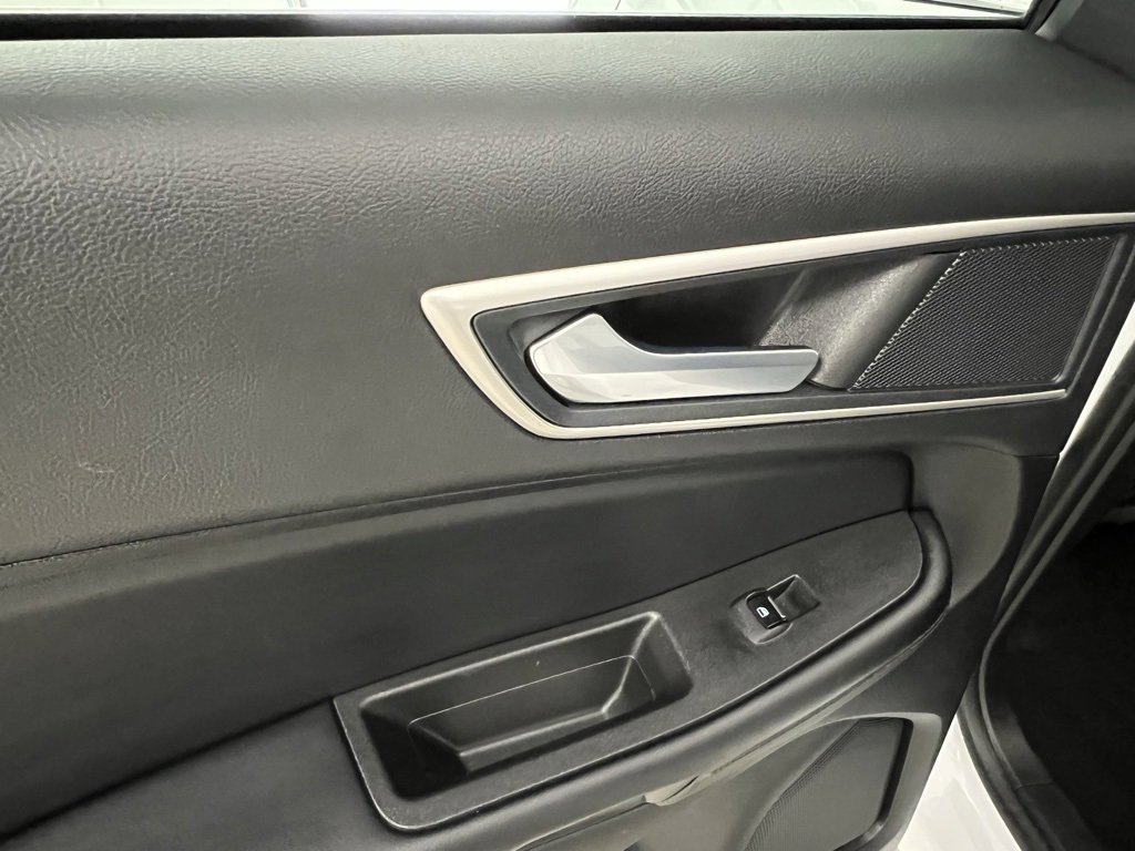 Used 2024 Ford Edge SEL image 50