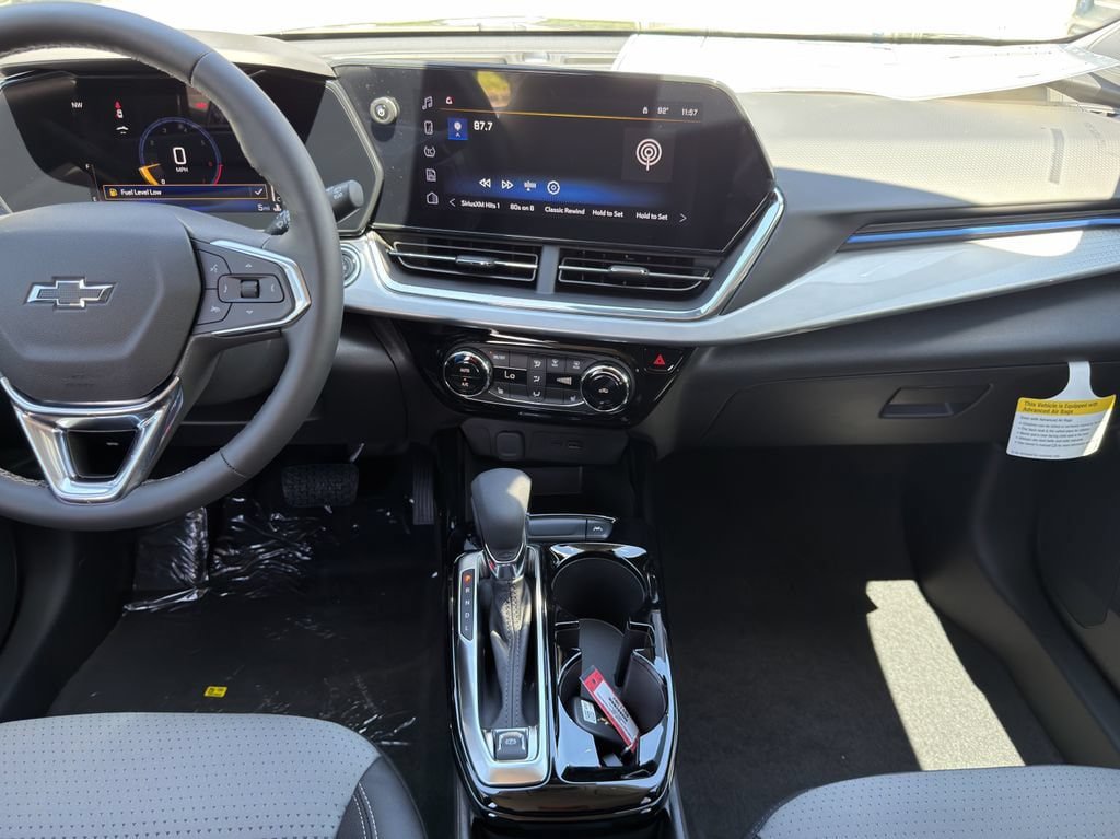 New 2026 Chevrolet Trax LT w/ Driver Confidence Package FWD image 13