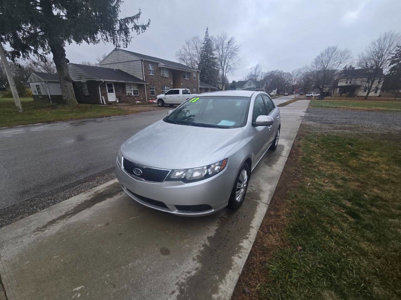 Used 2013 Kia Forte EX image 3